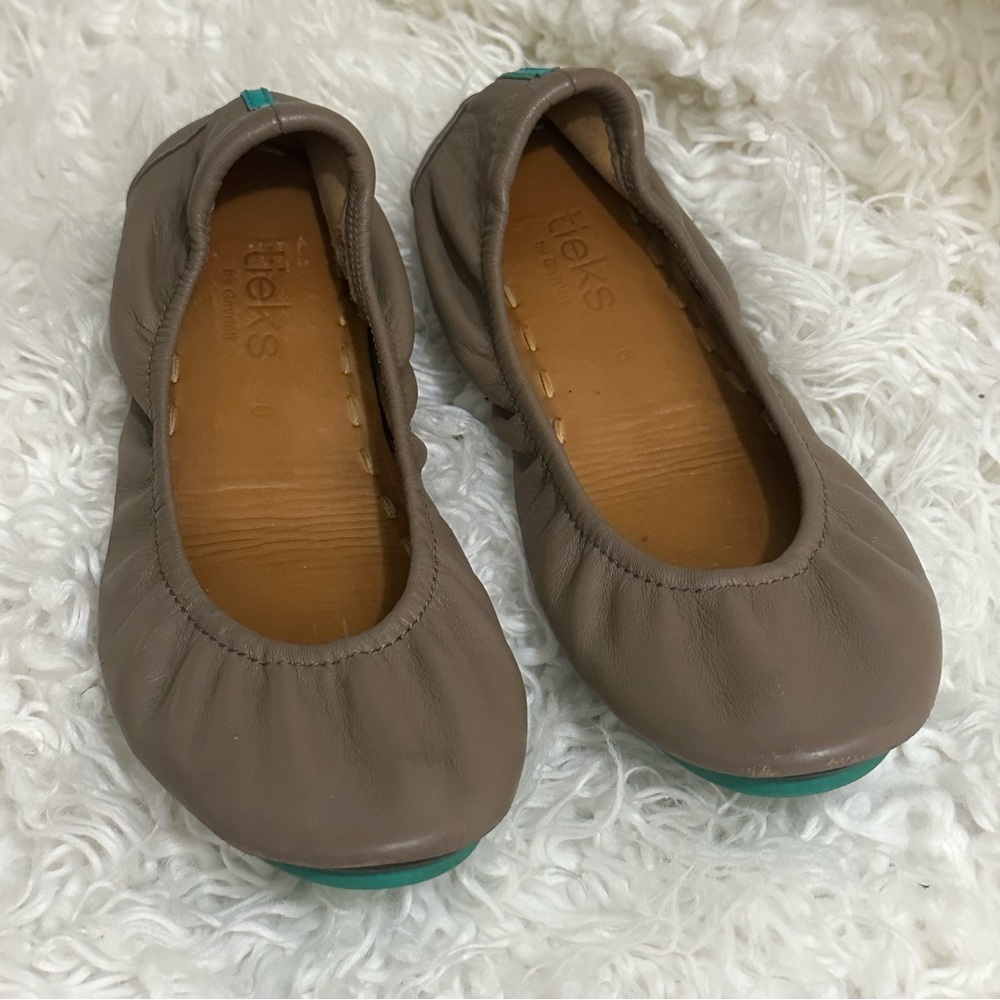 Tieks Flats